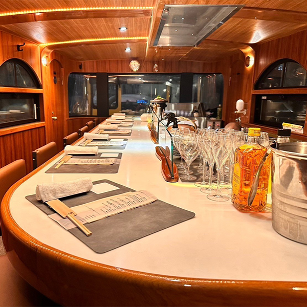 アールデルークの船内